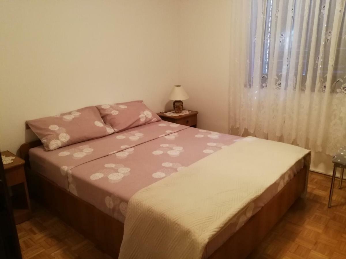 Apartment Koruna 1 Pola Esterno foto