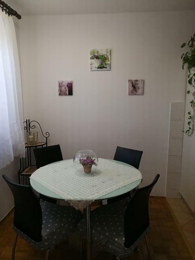 Apartment Koruna 1 Pola Esterno foto